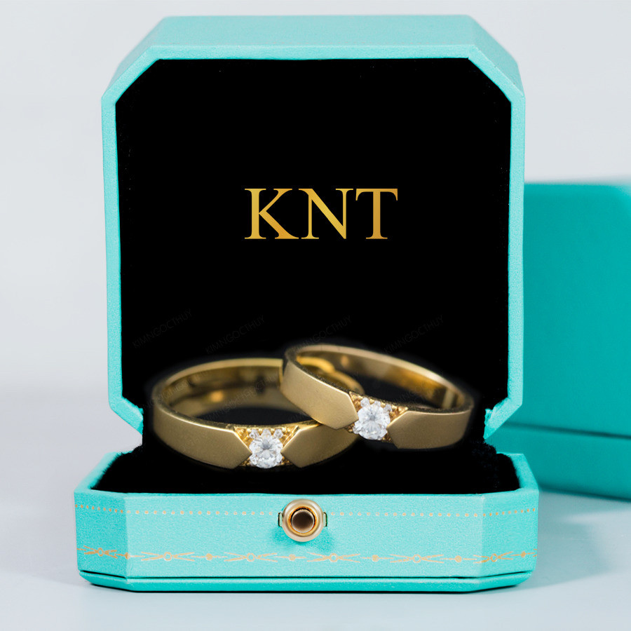 Nhẫn cưới S55 nổi bật với ổ hột chủ sang trọng