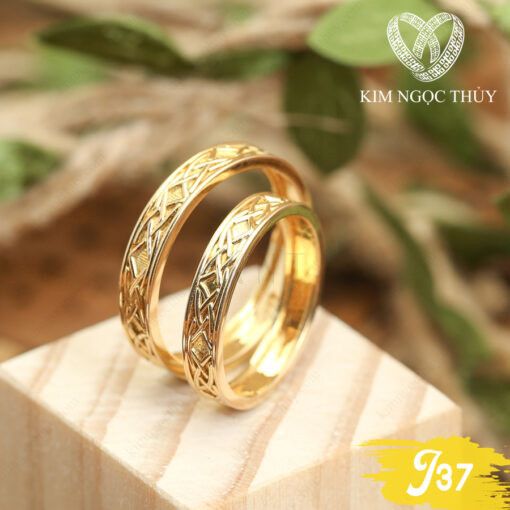 Nhẫn cưới J37 thieets kế tương đồng, khắc tên miễn phí