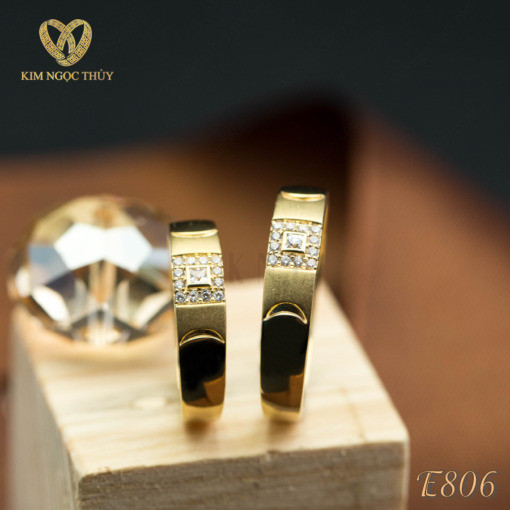 Nhẫn cưới E806 màu vàng vàng sang trọng