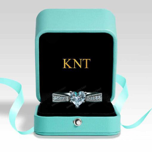 Nhẫn đính hôn R207 là món quà ý nghĩa cho ngày trọng đại