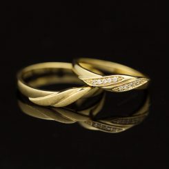 Nhẫn cưới H41 vàng knt 245x245 - Nhẫn Cưới H41
