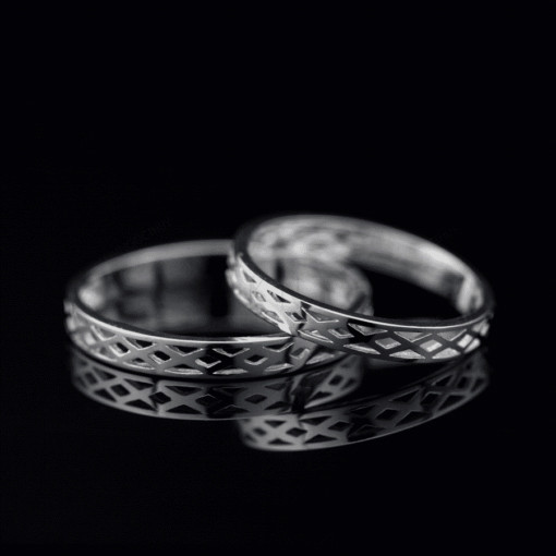 Nhẫn cặp vàng CV26 thiết kế với hoa văn trẻ trung từ vàng 10K