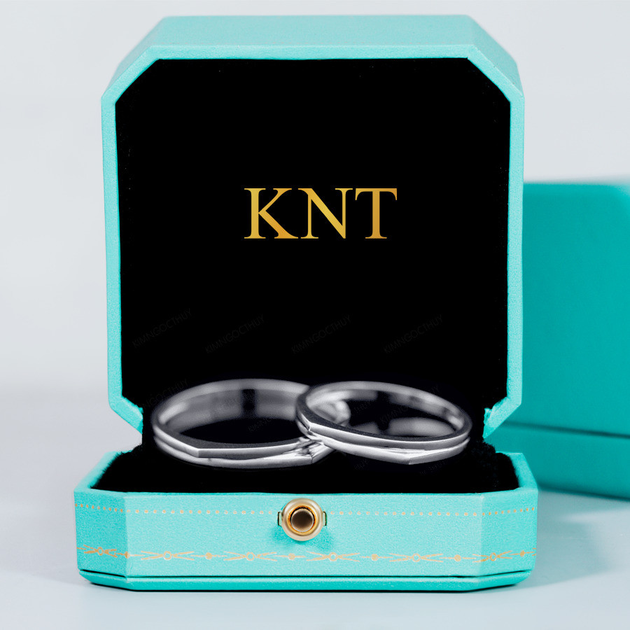 Nhẫn cặp vàng CV8 chế tác từ chất liệu vàng 10K cao cấp