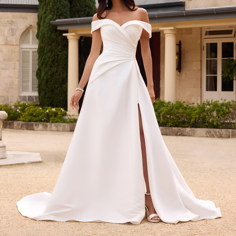 Cô dâu thanh lịch trong chiếc váy cưới theo xu hướng tối giản