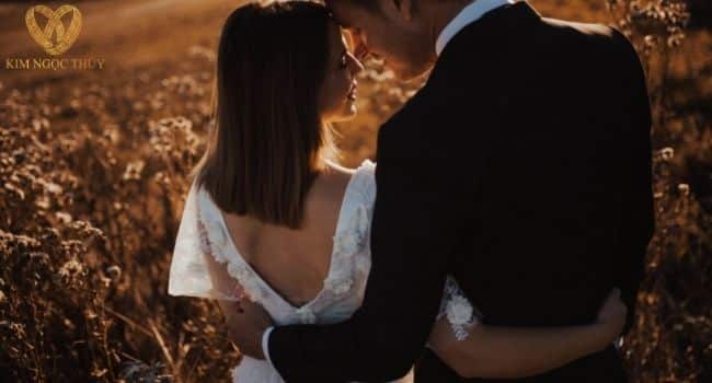 GIÁ THUÊ THỢ CHỤP ẢNH CƯỚI, CÁC GÓI THUÊ LÀ BAO NHIÊU?