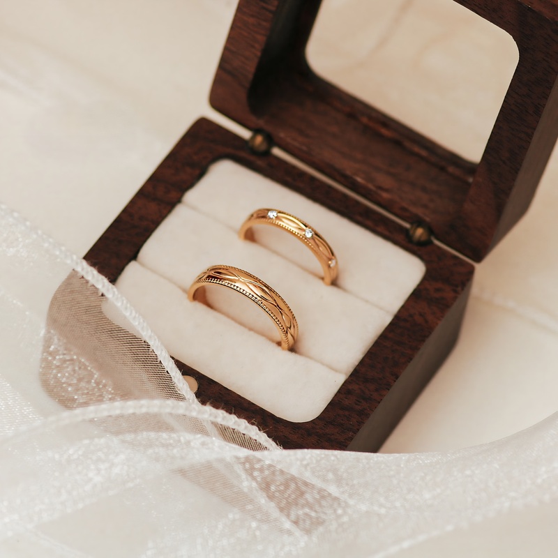 Bảo quản nhẫn cẩn thận trong hộp đựng chuyên dụng