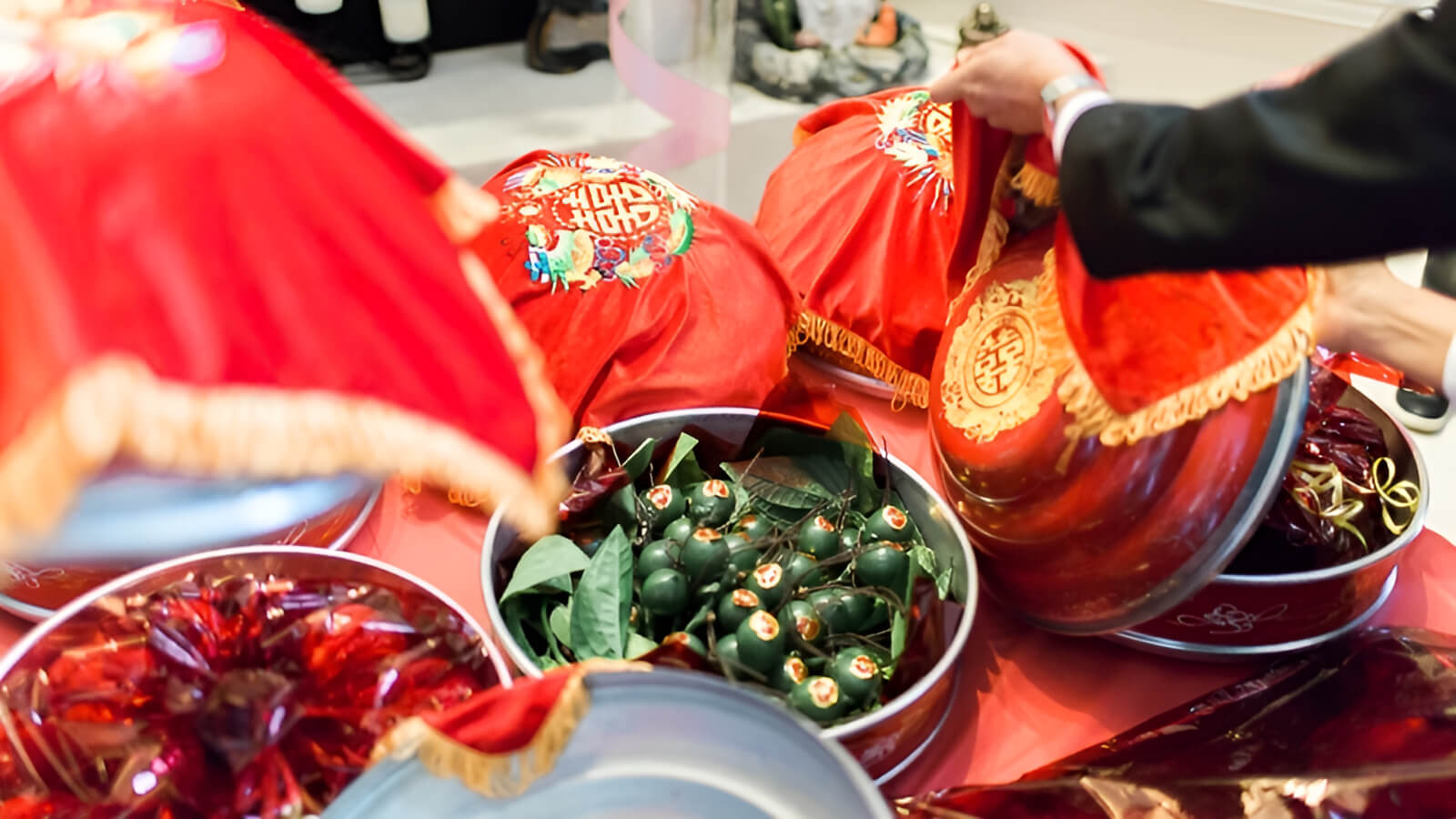 Lễ lại quả là một nghi thức diễn ra trong lễ ăn hỏi