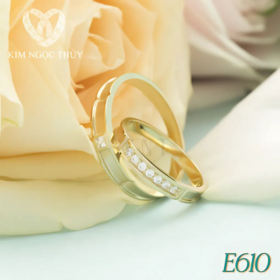 Nhẫn cưới E610 đính hàng đá lấp lánh cho nhẫn cô dâu