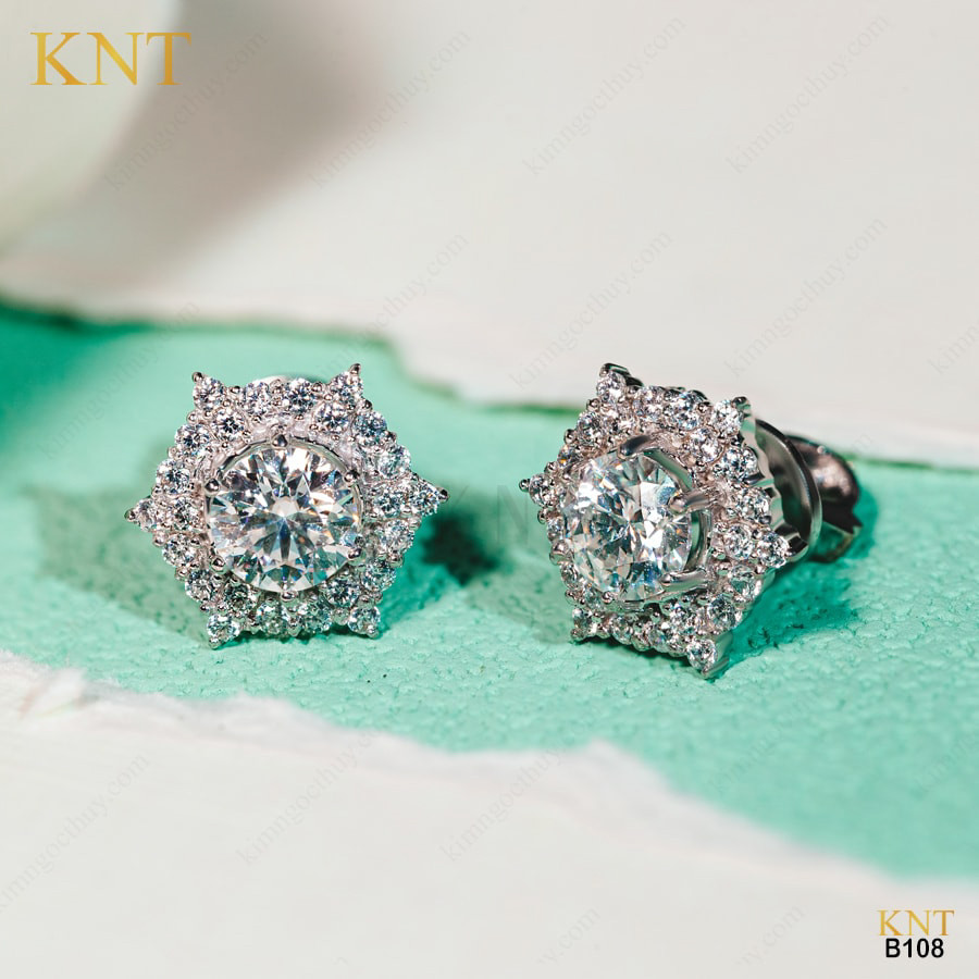 Bông tai cưới B108 thiết kế hiện đại, nổi bật với chất liệu cao cấp, bền đẹp.