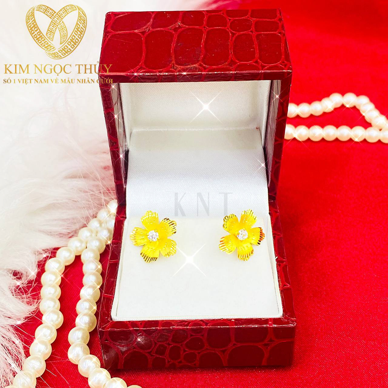 Bông tai cưới hoa mai 1 hột trắng: Nét tinh tế, may mắn cho ngày hạnh phúc