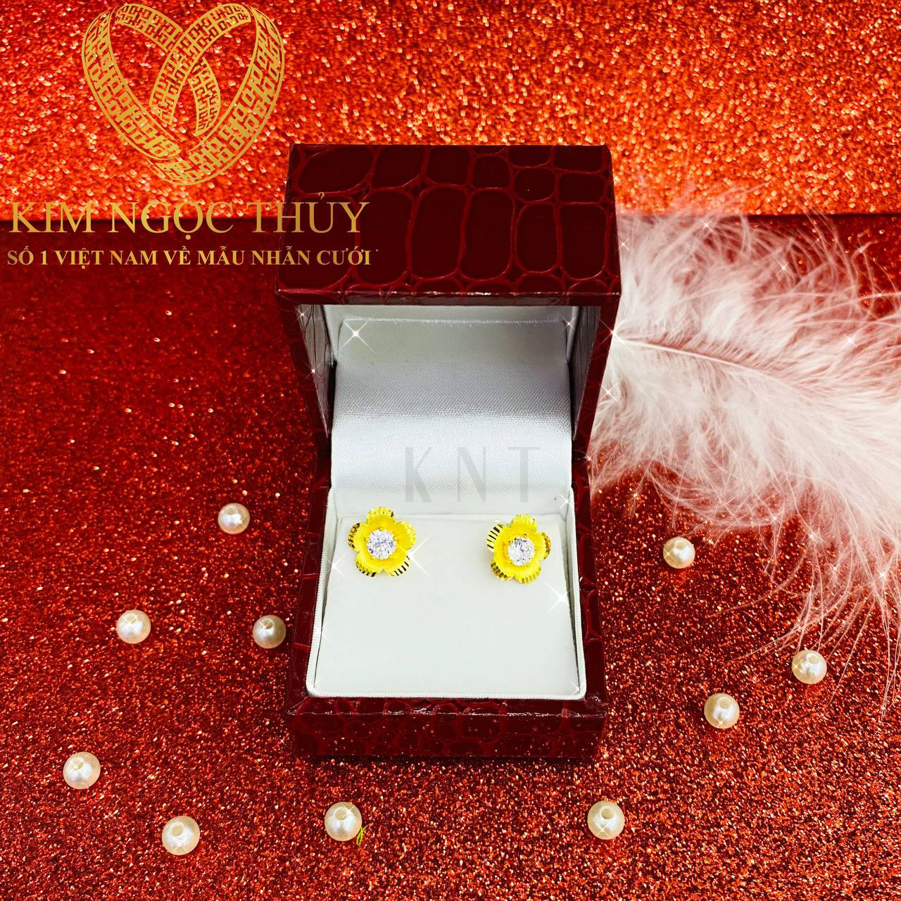 Bông tai cưới hoa mai 1 hột trắng: Vàng 24K sang trọng, thiết kế hoa mai ý nghĩa