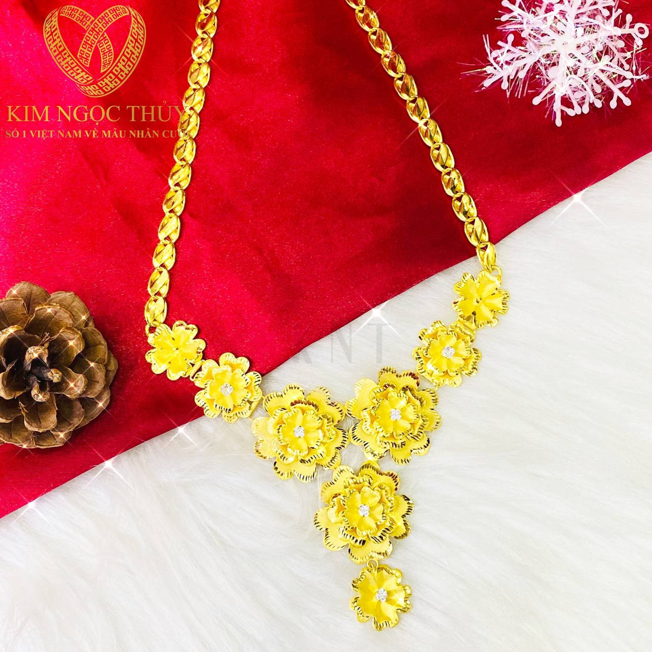 Dây chuyền hoa mai 1 lượng: Biểu tượng của sự thanh cao, phú quý. Thiết kế độc đáo từ Kim Ngọc Thủy