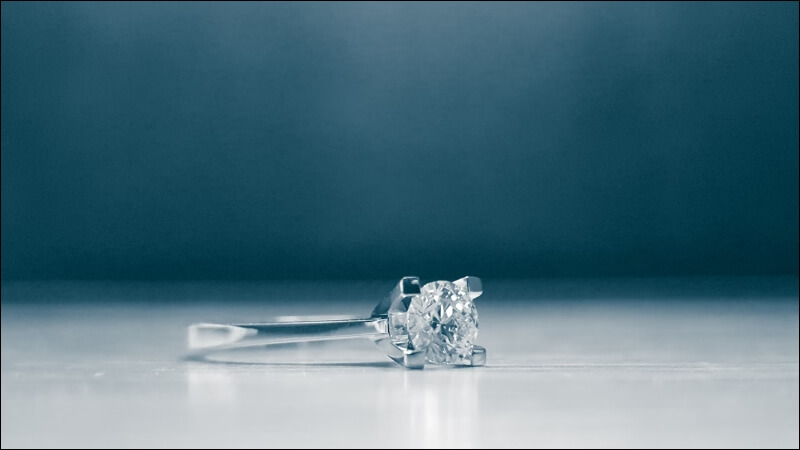 Một trong những ưu điểm quan trọng của nhẫn bạch kim là tính an toàn tuyệt đối cho da