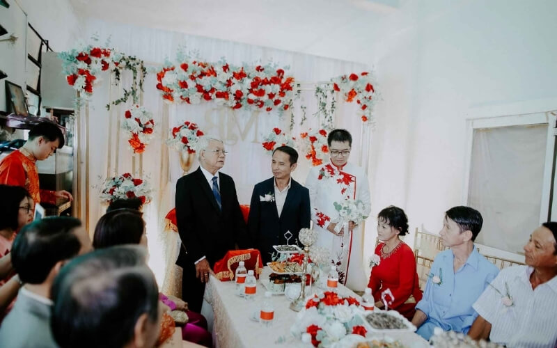 Những lời chúc phúc, hạnh phúc viên mãn của quan khách dành cho dâu rể