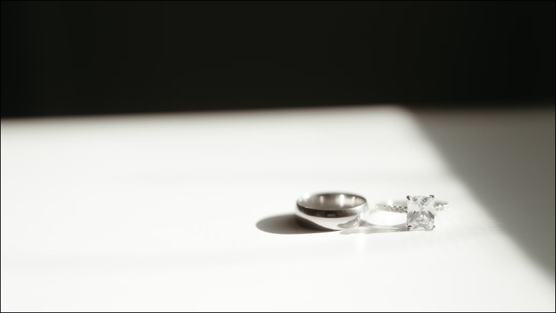 Nhẫn cưới là kỷ vật sẽ theo hai bạn đi suốt cuộc đời