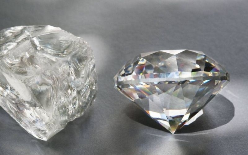 Phải mất hàng triệu năm, thậm chí hàng tỷ năm, những viên kim cương mới dần hình thành trong lòng đất