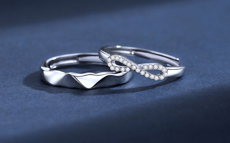 Nhẫn vô cực mang ý nghĩa phong thủy về sự may mắn và cân bằng