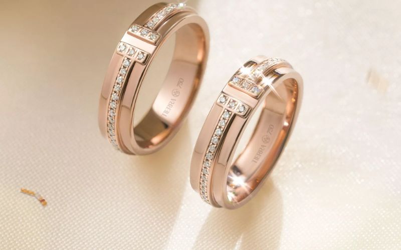 Theo phong thủy, vàng hồng hợp với những người mệnh Hỏa và mệnh Thổ