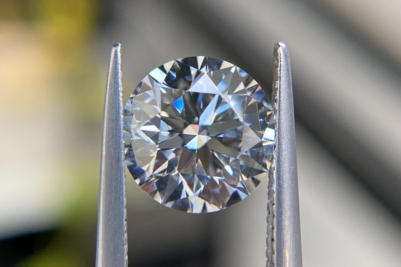 Kim cương giác cắt tròn