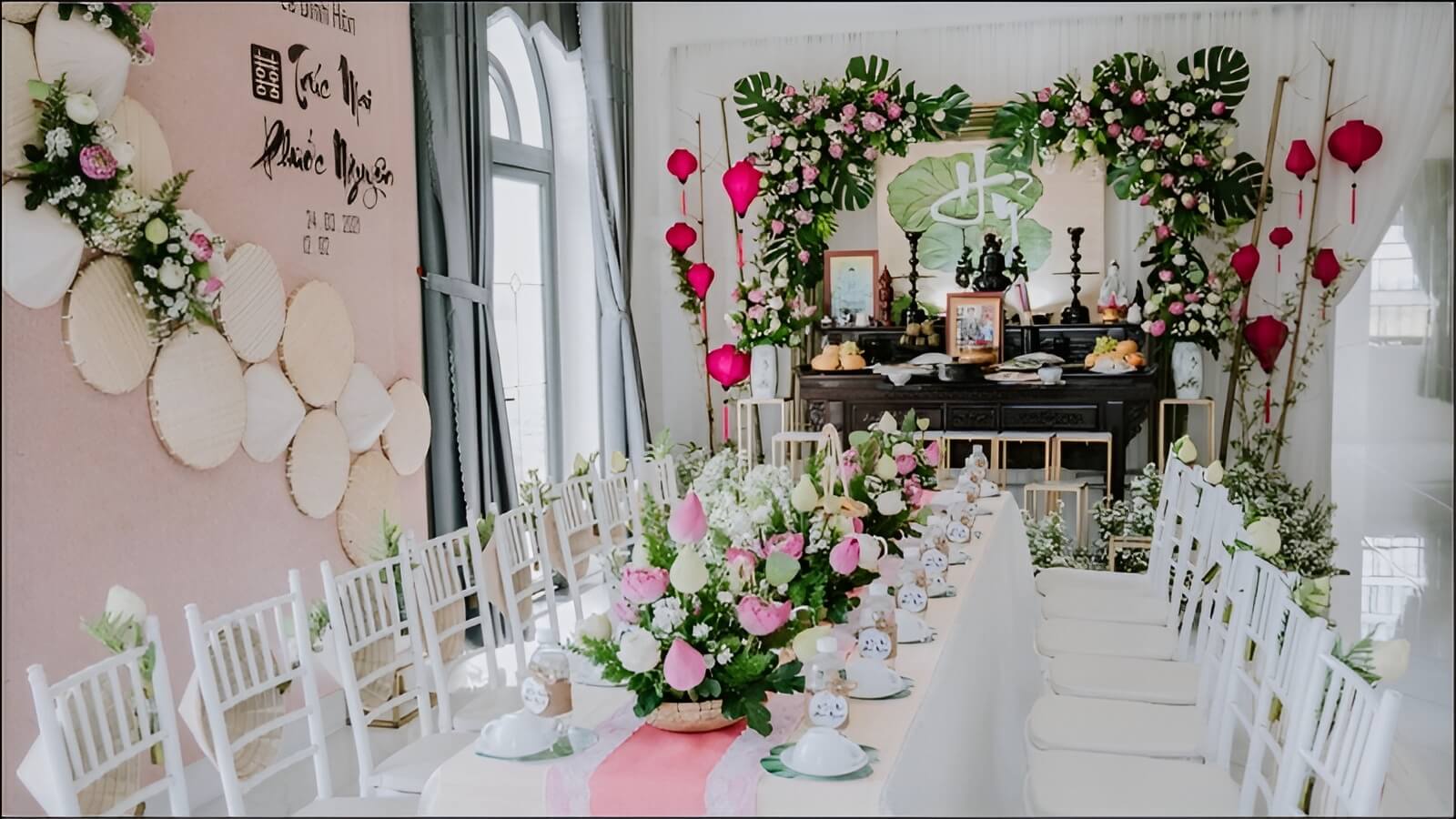 Sử dụng hoa sen làm chủ đạo cho không gian