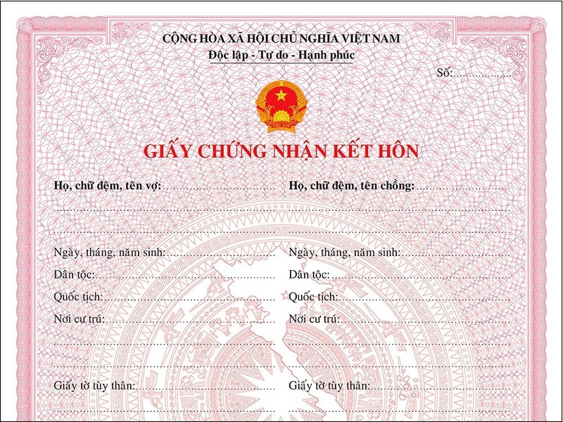 Giấy chứng nhận kết hôn đánh dấu mối quan hệ hợp pháp của cặp đôi.