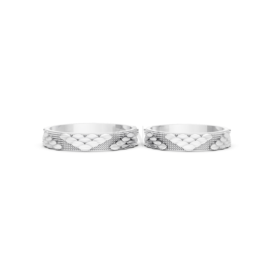 Nhẫn cưới E881 phong cách hiện đại, họa tiết lá mềm mại màu vàng trắng White Gold vàng sáng bóng, thiết kế trẻ trung